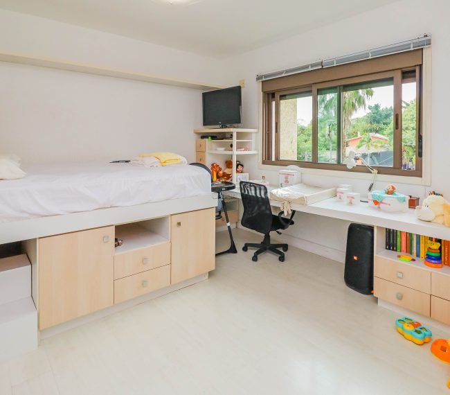 Apartamento com 261m², 4 quartos, 4 suítes, 4 vagas, no bairro Três Figueiras em Porto Alegre