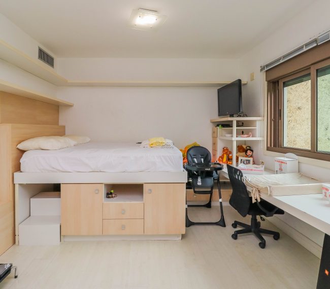 Apartamento com 261m², 4 quartos, 4 suítes, 4 vagas, no bairro Três Figueiras em Porto Alegre