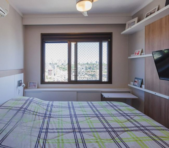 Apartamento com 65m², 2 quartos, 1 suíte, 1 vaga, no bairro Passo da Areia em Porto Alegre