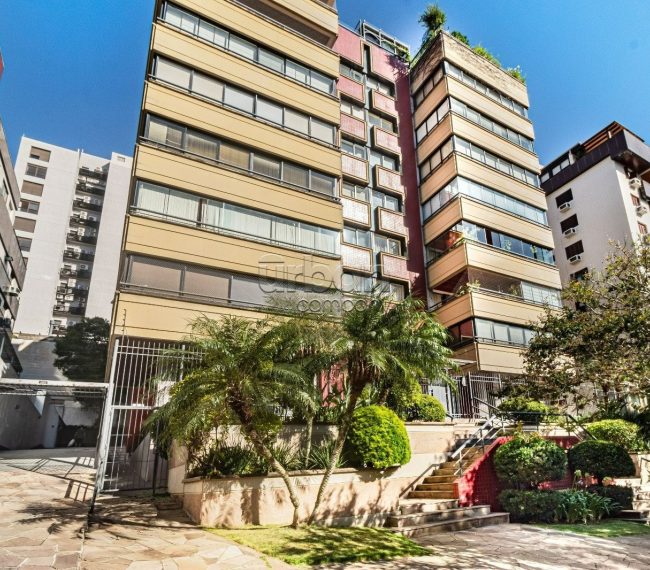 Apartamento com 150m², 3 quartos, 1 suíte, 2 vagas, no bairro Petrópolis em Porto Alegre