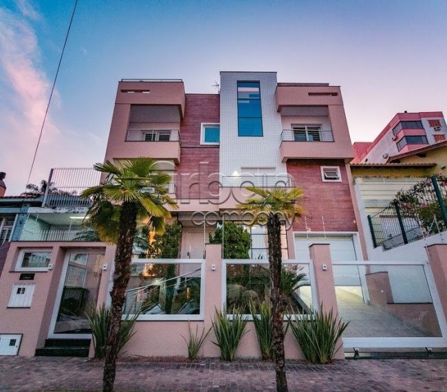 Casa com 554m², 5 quartos, 5 suítes, 8 vagas, no bairro Jardim Lindóia em Porto Alegre