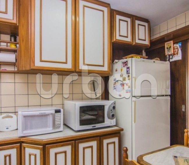 Apartamento com 120m², 3 quartos, 1 suíte, 1 vaga, no bairro Menino Deus em Porto Alegre