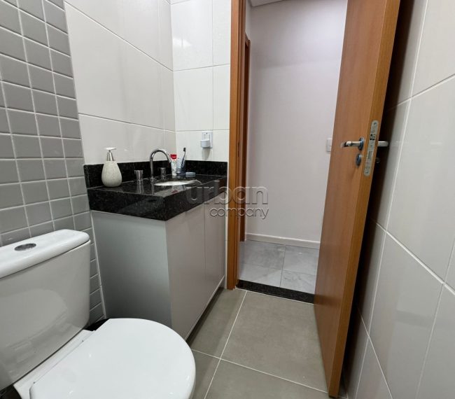 Apartamento com 54m², 2 quartos, 1 suíte, 2 vagas, no bairro Jardim Carvalho em Porto Alegre