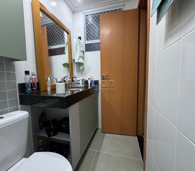 Apartamento com 54m², 2 quartos, 1 suíte, 2 vagas, no bairro Jardim Carvalho em Porto Alegre