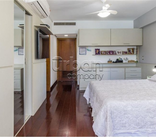 Apartamento Garden com 258m², 3 quartos, 2 suítes, 2 vagas, no bairro Auxiliadora em Porto Alegre