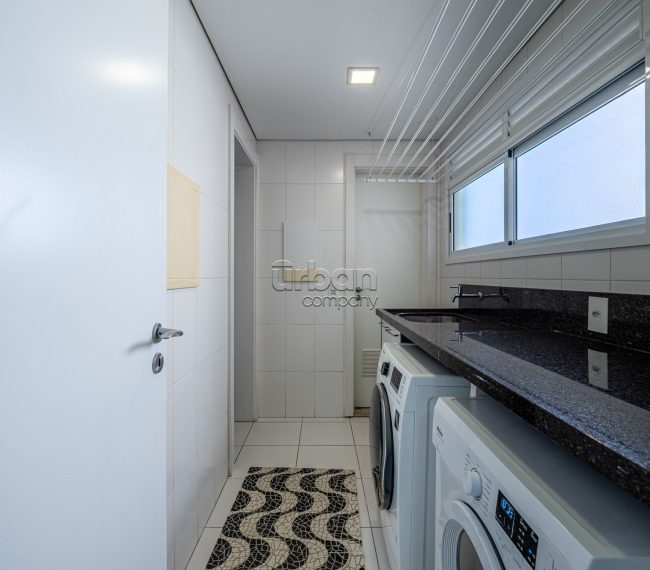 Apartamento com 200m², 3 quartos, 3 suítes, 3 vagas, no bairro Central Parque em Porto Alegre