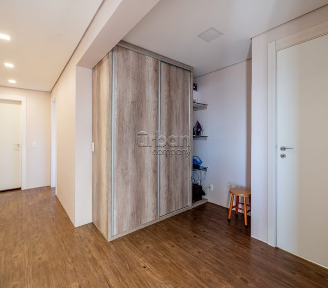 Apartamento com 200m², 3 quartos, 3 suítes, 3 vagas, no bairro Central Parque em Porto Alegre