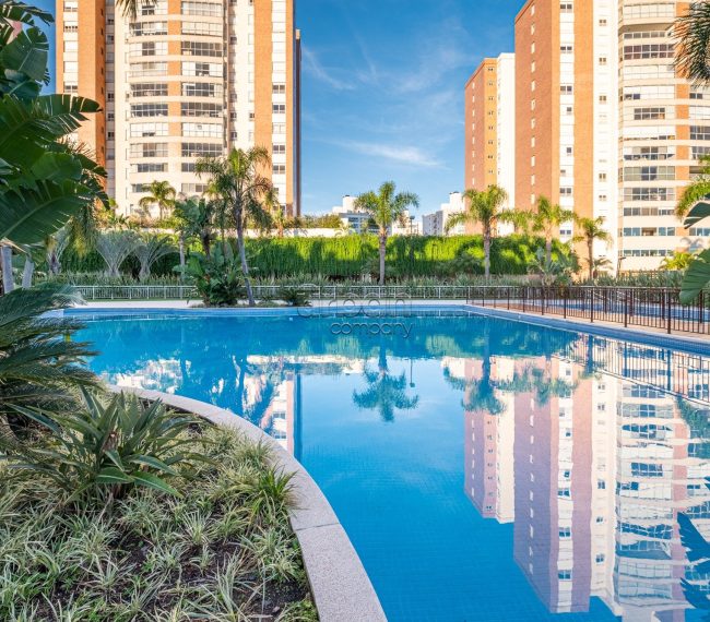 Apartamento com 200m², 3 quartos, 3 suítes, 3 vagas, no bairro Central Parque em Porto Alegre