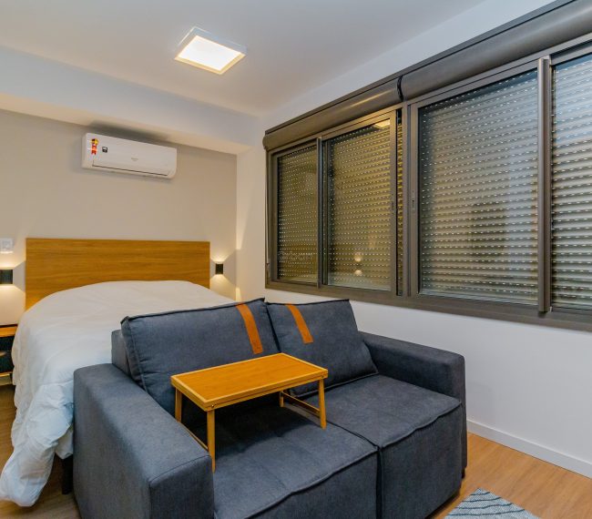 Apartamento com 28m², 1 quarto, 1 vaga, no bairro Cidade Baixa em Porto Alegre