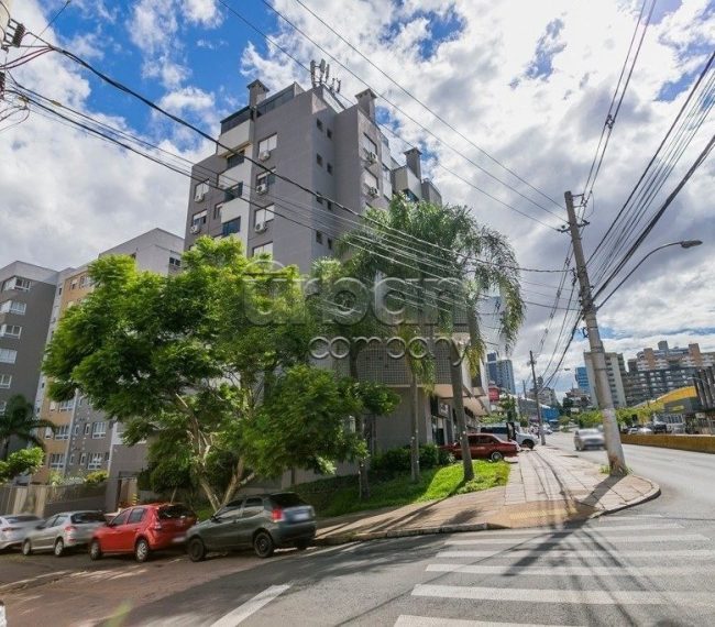 Apartamento com 62m², 2 quartos, 1 vaga, no bairro Petrópolis em Porto Alegre