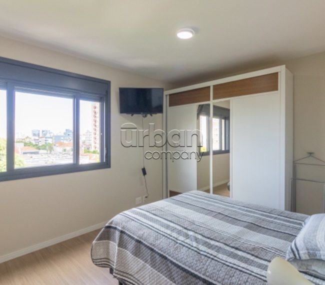 Apartamento com 81m², 3 quartos, 1 suíte, 2 vagas, no bairro Santana em Porto Alegre