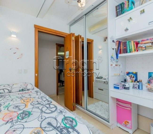 Apartamento com 106m², 3 quartos, 1 suíte, 2 vagas, no bairro Independência em Porto Alegre