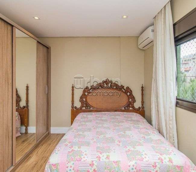 Apartamento com 97m², 2 quartos, 1 suíte, 2 vagas, no bairro Petrópolis em Porto Alegre