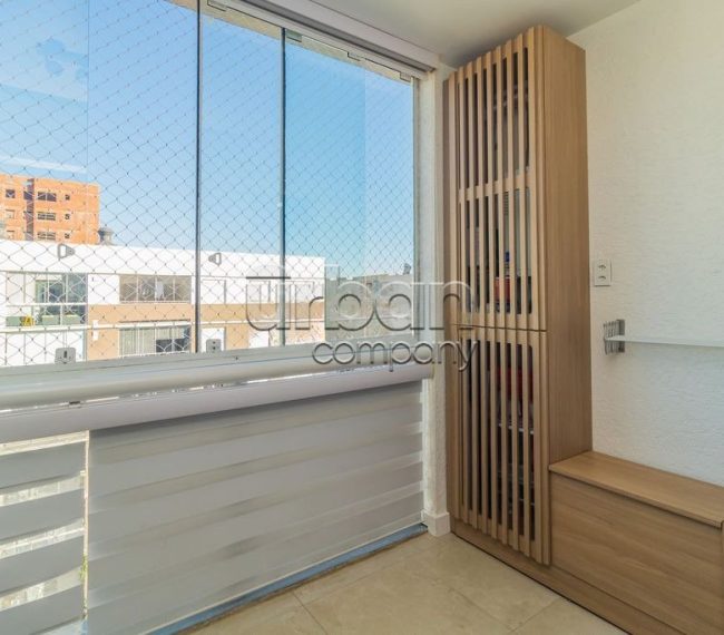 Apartamento com 79m², 3 quartos, 1 suíte, 2 vagas, no bairro Jardim Itu-Sabará em Porto Alegre