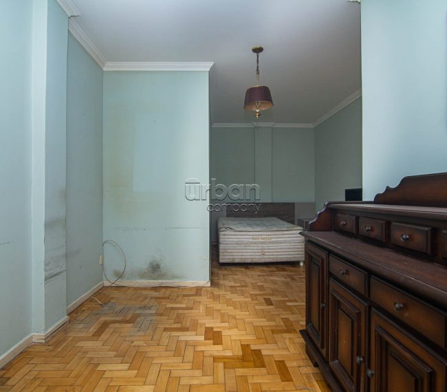 Apartamento com 205m², 3 quartos, 1 suíte, no bairro Rio Branco em Porto Alegre