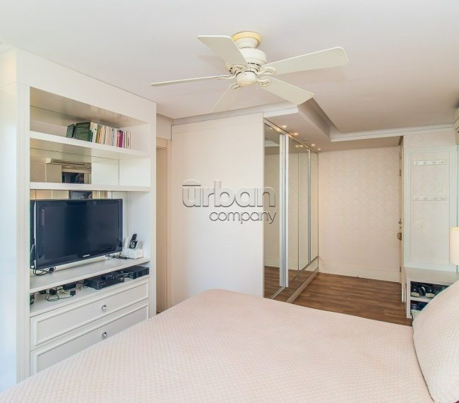 Apartamento com 222m², 3 quartos, 3 suítes, 4 vagas, no bairro Jardim Europa em Porto Alegre