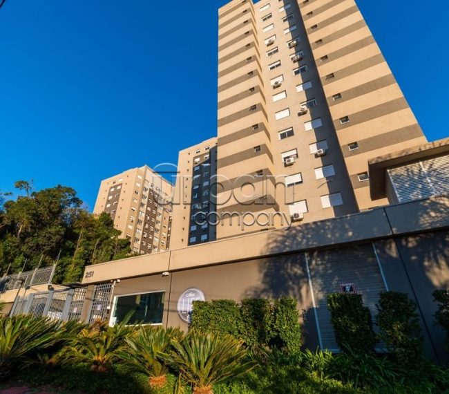 Apartamento com 75m², 3 quartos, 1 suíte, 1 vaga, no bairro Central Parque em Porto Alegre