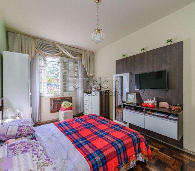 Apartamento com 128m², 3 quartos, 1 vaga, no bairro Santa Cecília em Porto Alegre