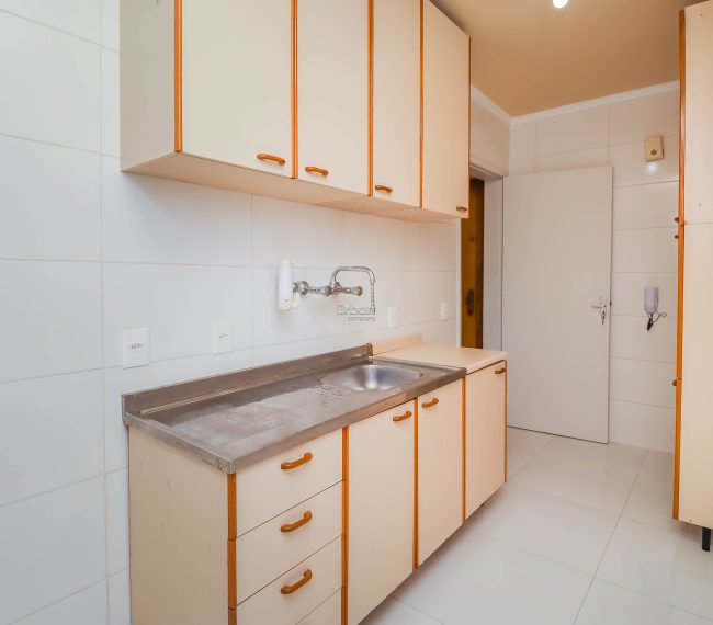 Apartamento com 81m², 2 quartos, 1 vaga, no bairro Cristo Redentor em Porto Alegre