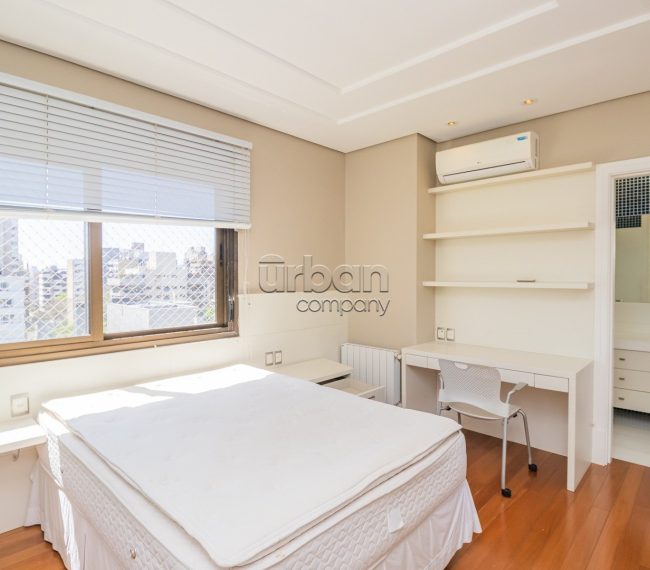 Cobertura com 600m², 5 quartos, 5 suítes, 6 vagas, no bairro Mont Serrat em Porto Alegre