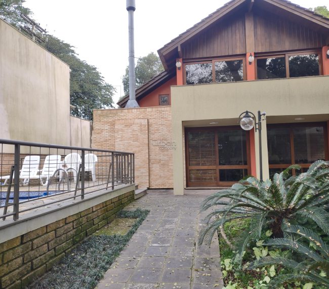 Casa em Condomínio com 247m², 3 quartos, 1 suíte, 4 vagas, no bairro Ipanema em Porto Alegre