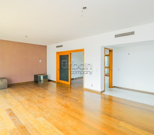 Apartamento com 258m², 3 quartos, 1 suíte, 2 vagas, no bairro Petrópolis em Porto Alegre