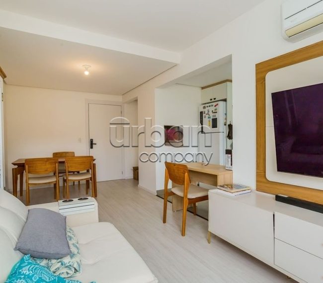 Apartamento com 67m², 2 quartos, 1 suíte, 1 vaga, no bairro Passo da Areia em Porto Alegre