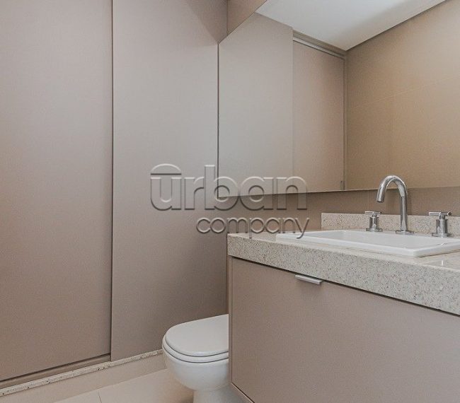 Apartamento com 72m², 1 quarto, 1 suíte, 2 vagas, no bairro Petrópolis em Porto Alegre