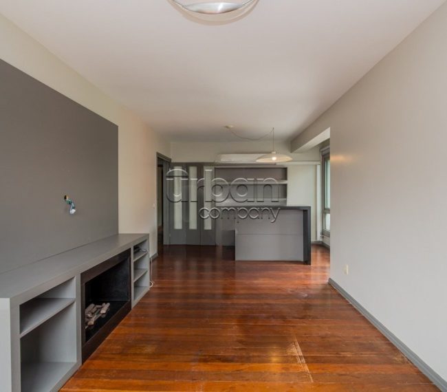 Apartamento com 113m², 3 quartos, 1 suíte, 2 vagas, no bairro Moinhos de Vento em Porto Alegre