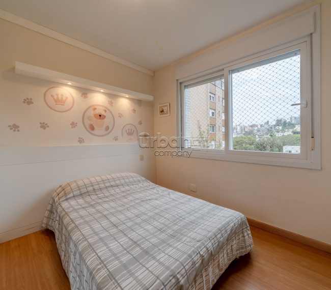 Apartamento com 110m², 3 quartos, 1 suíte, 1 vaga, no bairro Santa Tereza em Porto Alegre