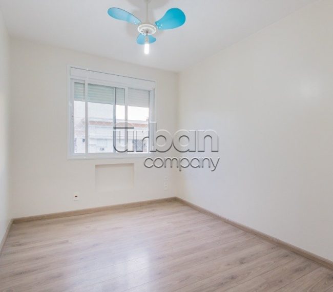 Apartamento com 105m², 3 quartos, 1 suíte, 2 vagas, no bairro Passo da Areia em Porto Alegre