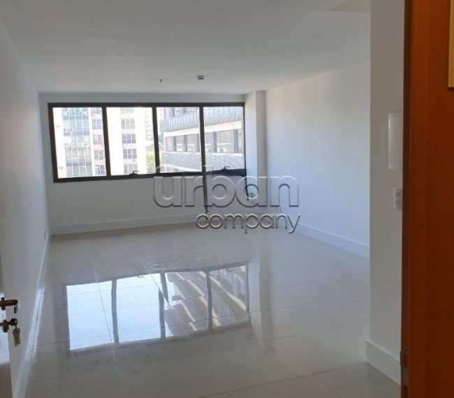 Sala com 36m², no bairro Cristo Redentor em Porto Alegre