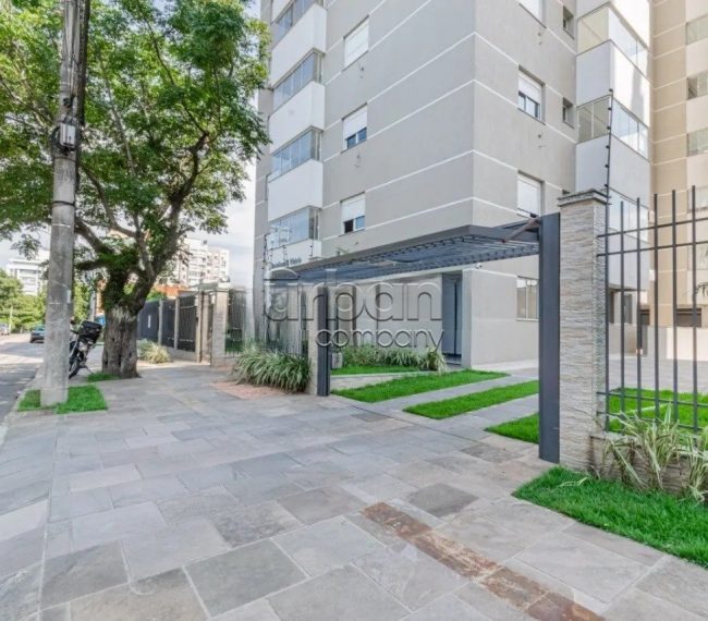 Apartamento com 71m², 2 quartos, 1 suíte, 2 vagas, no bairro Jardim Botânico em Porto Alegre