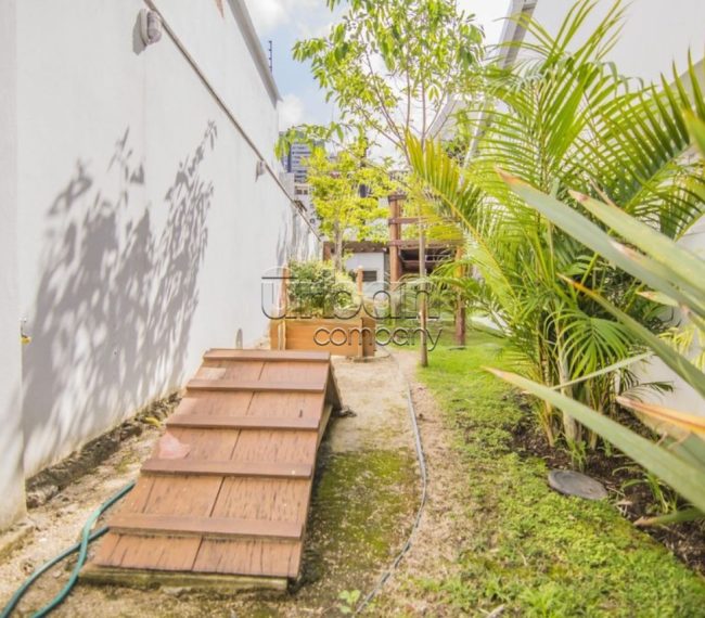 Apartamento Garden com 80m², 2 quartos, 1 suíte, 2 vagas, no bairro Rio Branco em Porto Alegre