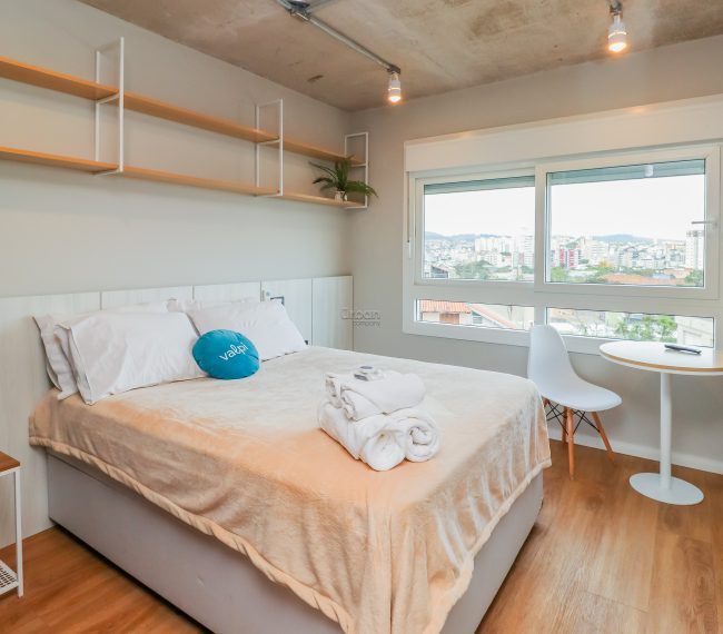 Loft com 19m², 1 quarto, no bairro Santa Cecília em Porto Alegre