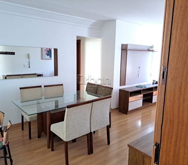 Apartamento com 70m², 3 quartos, 1 suíte, 1 vaga, no bairro Partenon em Porto Alegre