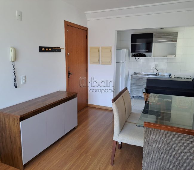 Apartamento com 70m², 3 quartos, 1 suíte, 1 vaga, no bairro Partenon em Porto Alegre