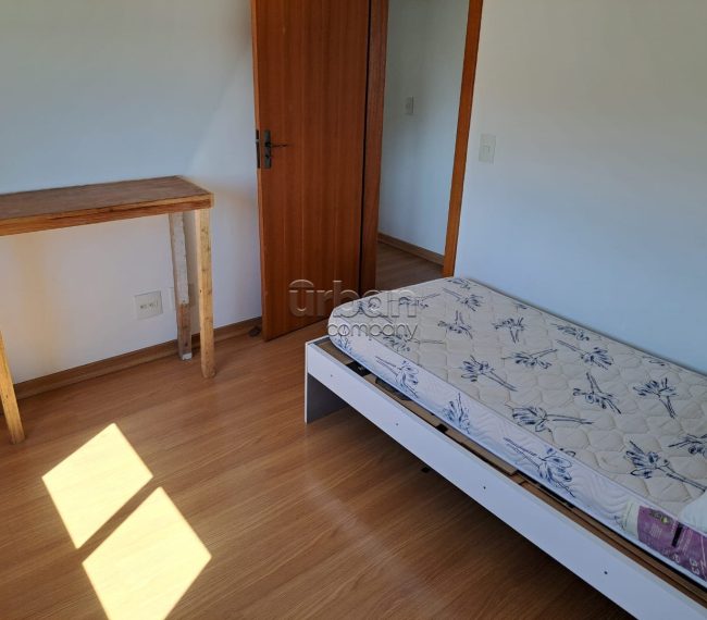 Apartamento com 70m², 3 quartos, 1 suíte, 1 vaga, no bairro Partenon em Porto Alegre