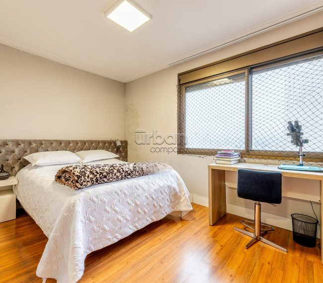 Apartamento com 123m², 3 quartos, 1 suíte, 3 vagas, no bairro Três Figueiras em Porto Alegre