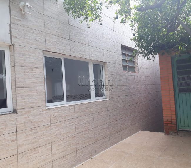 Casa com 380m², 4 quartos, 2 suítes, 4 vagas, no bairro Menino Deus em Porto Alegre