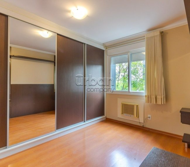 Apartamento com 85m², 2 quartos, 1 suíte, 2 vagas, no bairro São João em Porto Alegre