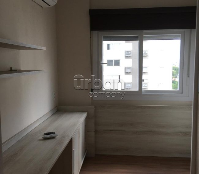 Apartamento com 92m², 3 quartos, 1 suíte, 2 vagas, no bairro São Sebastião em Porto Alegre