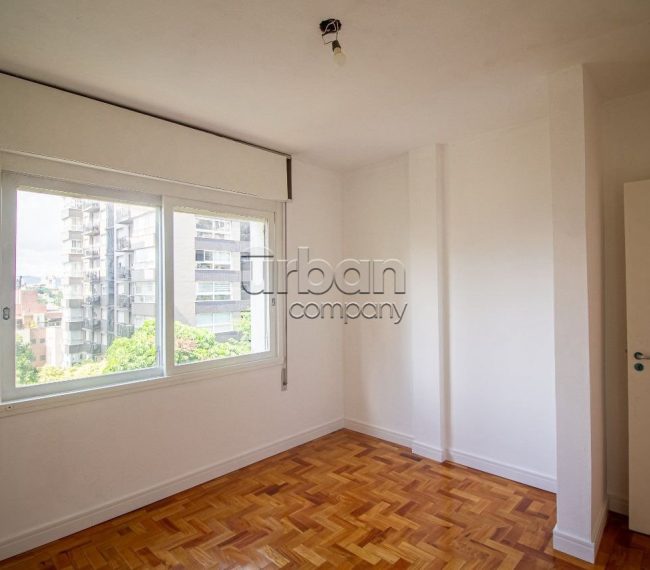 Apartamento com 95m², 3 quartos, 1 suíte, 2 vagas, no bairro Bela Vista em Porto Alegre