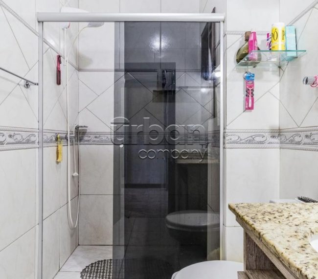 Casa com 104m², 3 quartos, 1 suíte, 3 vagas, no bairro Jardim Sabará em Porto Alegre