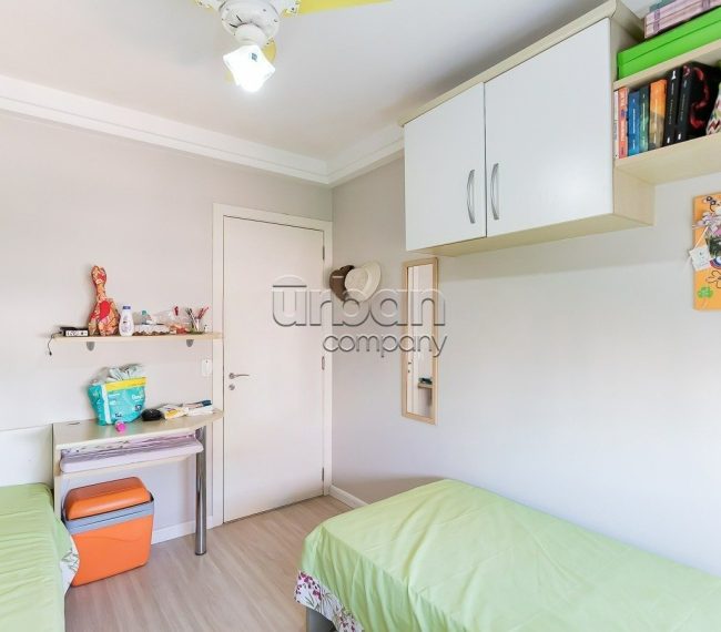 Apartamento com 110m², 3 quartos, 1 suíte, 2 vagas, no bairro Auxiliadora em Porto Alegre