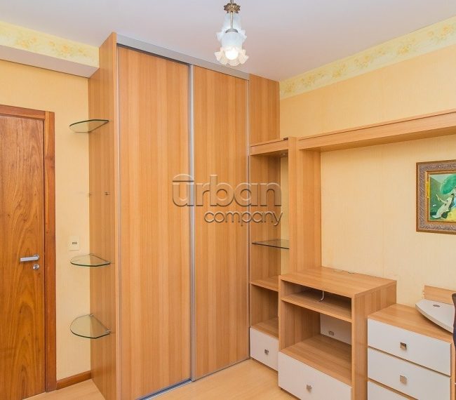 Apartamento com 118m², 3 quartos, 1 suíte, 2 vagas, no bairro Jardim Botânico em Porto Alegre