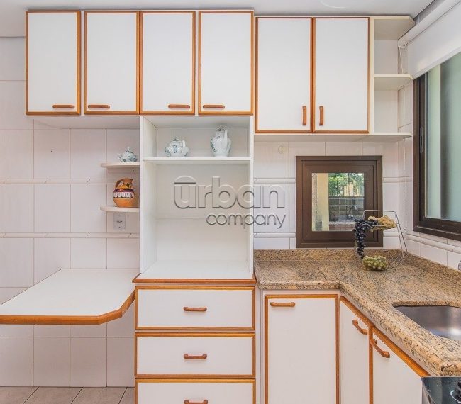 Apartamento com 118m², 3 quartos, 1 suíte, 2 vagas, no bairro Jardim Botânico em Porto Alegre