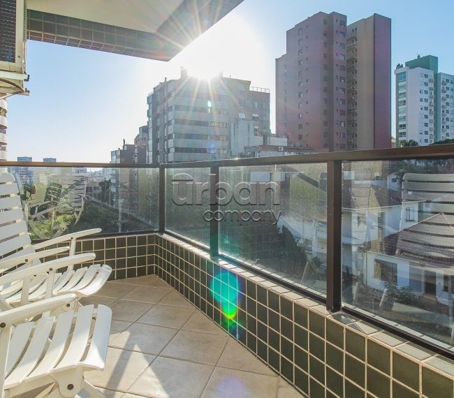 Apartamento com 118m², 3 quartos, 1 suíte, 2 vagas, no bairro Jardim Botânico em Porto Alegre