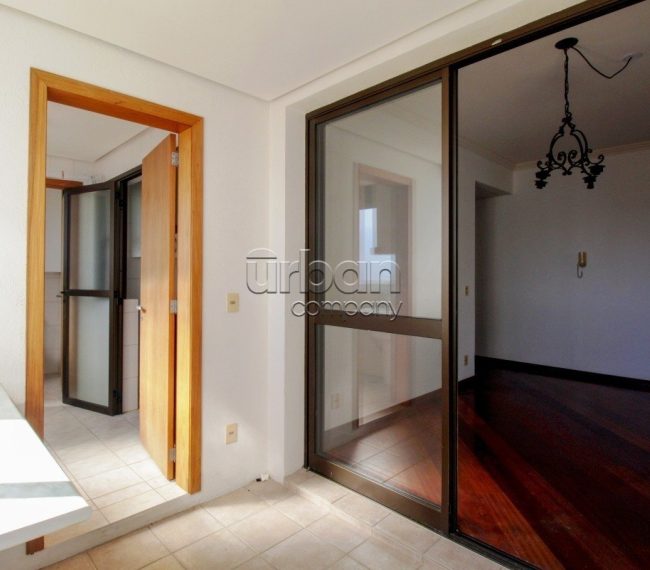 Apartamento com 107m², 3 quartos, 1 suíte, 2 vagas, no bairro Higienópolis em Porto Alegre