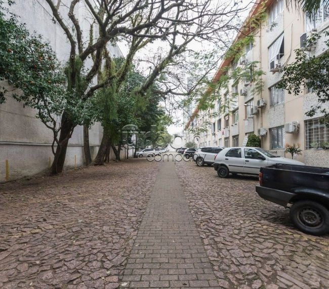 Apartamento com 75m², 3 quartos, 1 vaga, no bairro Passo da Areia em Porto Alegre